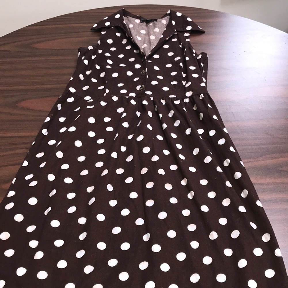 Women’s sleeveless dress